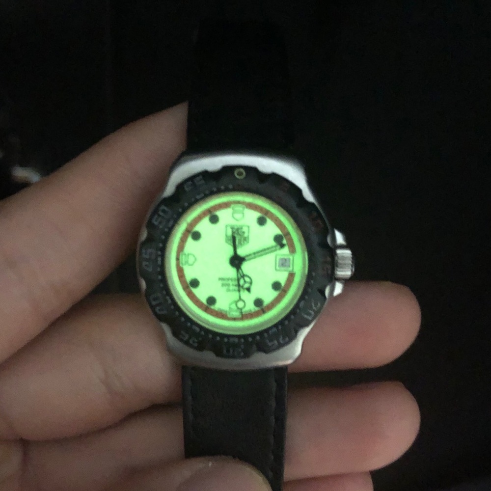 Tag Heuer 371.508 Formula 1 Professional 200 Meter - Picture 11 of 14